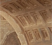Hubert Robert (París, 1733-1808). Capricho arquitectónico con puente y arco triunfal, 1768 (Architectural Caprice with Bridge and Arch). Óleo sobre lienzo. 106 x 139 cm. Inglaterra, Co. Durham, The Bowes Museum. 