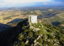 Vista general del Castillo de Cote