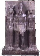 4.	Triada de Micerino, Siglo III a.C., Museo del Cairo