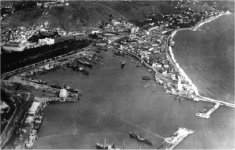 Vista aérea del puerto (Años 10). Se trata quizá de una de las primeras vistas aéreas del puerto de Málaga