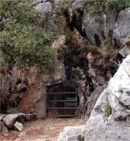 Entrada de la Cueva de la Pileta