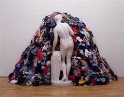 Michelangelo Pistoletto, Venus of the Rags, 1967, 1974, Marble and textiles