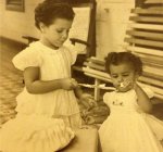 Ana y Raquel Mendieta en La Havana, Cuba