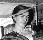 1933, Frida Kahlo haciendo un gui&ntilde;o, Nueva York