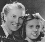 Fotograf&iacute;a de Marie Therese y Maya en 1932