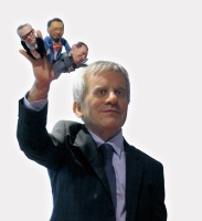 Detalle de Eugenio Merino, Master of puppets. Silicone, human hair, clothes, lomousine, 2010