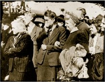 Testigos alemanes tras  la apertura del campo de exterminio. Buchenwald, 1945