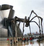 Louise Bourgeois, Maman, 1999, bronce, acero inoxidable y m&aacute;rmol, 895 x 980 x 1160 cm. Museo Guggenheim Bilbao, Espa&ntilde;a