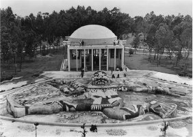 C&aacute;rcamo de Dolores, 1951. Fotograf&iacute;a de Juan  G&uacute;zman