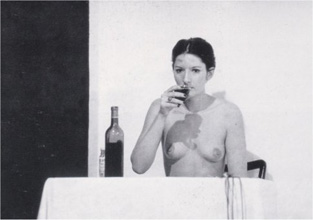 Marina Abramovic, Lips of Thomas, 1975.
