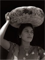 Tina Modotti 1929 "Mujer con jícara en cabeza"