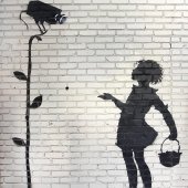 Stencil de Banksy 'Flower Girl'.