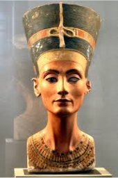 Busto de Nefertiti en el Neues Museum, Berlín. 