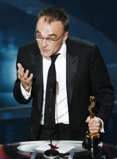 Danny Boylerecogiendo el premio al mejor director por Slumdog Millionaire (2008).