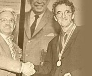 Bola&ntilde;o en la entrega del Premio R&oacute;mulo Gallegos